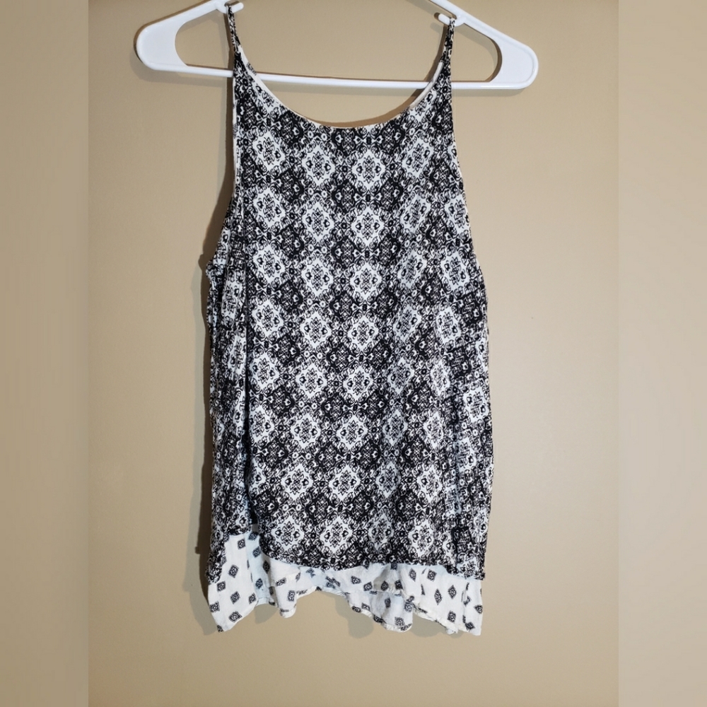 CLOSET CLOSING! Braeve Tank Top